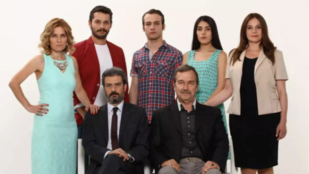 Kahireli Palas backdrop