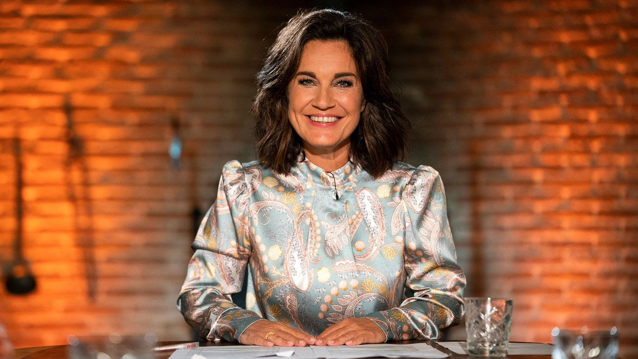 NOS OS Studio Peking backdrop