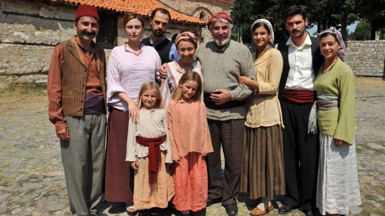 Elveda Rumeli backdrop