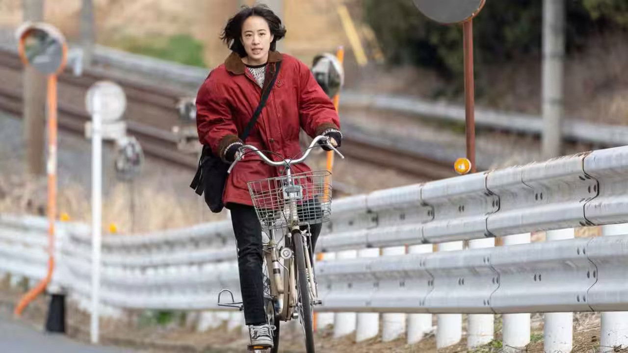 The Swallows Don't Come Back backdrop