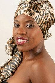 Photo of Angela Valentin as Teresa
