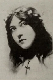 Photo of Yona Landowska as Jamond (the dancer)