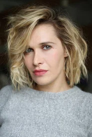 Photo of Isaline Ponroy as Social worker