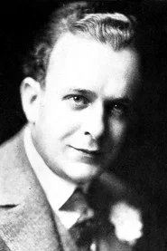 Photo of Harry Fisher as Pop Cummings