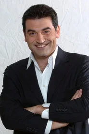 Photo of Max Giusti as Carlo Nobili