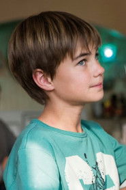 Photo of Ryan Mac Lennan as Mick Owen
