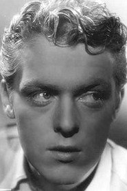 Photo of Marc Doelnitz as Loulou