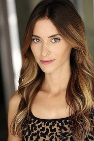 Photo of Jessica Malka as Marquise Lefrançois