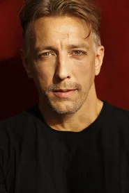 Photo of David Wendefilm as Chris