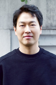 Photo of Choi Jung-yol as Writer Ahn's Cousin