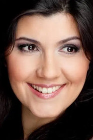 Photo of Susana Gaspar as Violetta