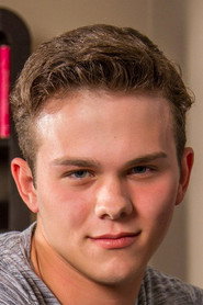 Photo of Elliott Grey