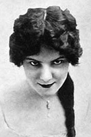 Photo of Marie Wells as Dorothy Faringay