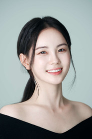 Photo of Han Yoo-eun as Yeon-hee