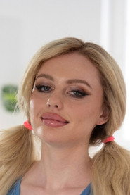 Photo of Ruby Lee