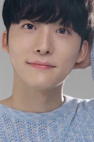 Photo of Lee Jun-young as Sung-hoon