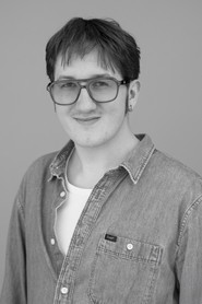 Photo of Anton Hellberg as Gudsonen