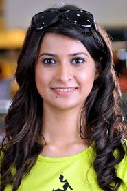 Photo of Mridula Sathe as Parineeti Adve