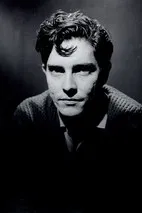 Photo of Fernando Peixoto as Dr. Carmo