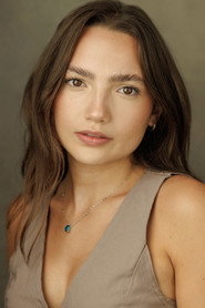 Photo of Hannah Gracie as Paisley