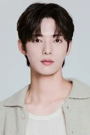 Photo of Ji Min-seo as Jeong Ha-min