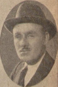 Photo of Frank Richardson as Captain Gregory