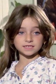 Photo of Zeynep Çayıroğlu as Nurten
