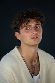 Photo of Jacob Lawrence Kreiss as Robert Stuckman