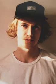 Photo of Felix Dennhardt as Vincent Schluszman