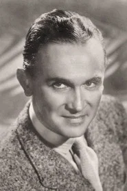 Photo of Pierre Mingand as Henri Pasquier