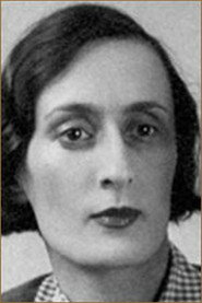 Photo of Eva Sinelnikova as (voice)