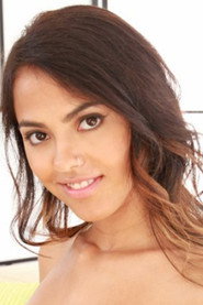 Photo of Lindsey Woods