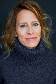 Photo of Kelly Dealyn as Constance