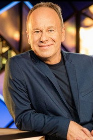 Photo of Ben Crabbé as Self - Host