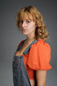 Photo of Reilly Rose as Evee