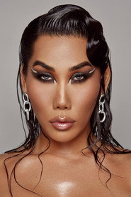 Photo of Gia Gunn as Thalia