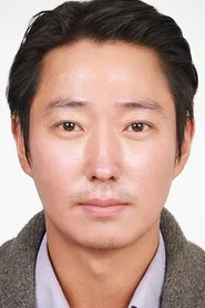 Photo of Lee Taek-geun as Seong-won