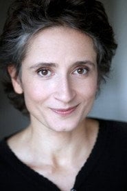 Photo of Eva Quinto as Helene (Present-day)