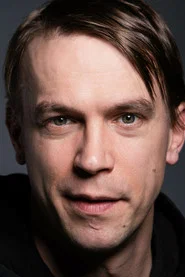 Photo of Jona Mues as Jens