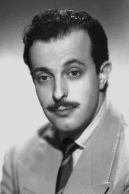 Photo of Ángel Picazo as Teniente Angel Ochoa