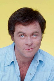 Photo of Christopher Murney as Paulie