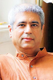 Photo of Mahesh Dattani as Dr. Chandra Kumar