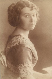 Photo of Gudrun Houlberg as Sylvia