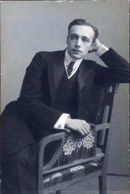 Photo of Vladimir Maksimov as Veresov