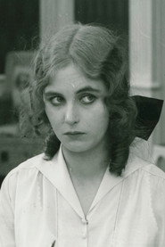 Photo of Lilly Cronwin as Lucia