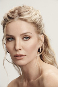 Photo of Annabelle Wallis as Jennifer Halsey