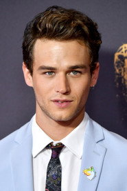 Photo of Brandon Flynn as Justin Foley