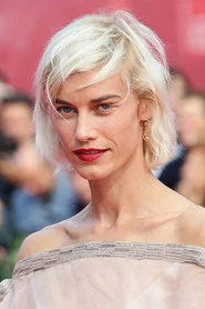 Photo of Delfine Bafort as Sky