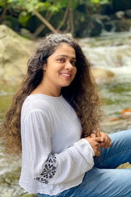 Photo of Sinethi Akila as Maali