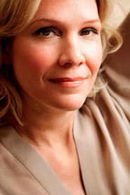 Photo of Stevie Holland as Linda Porter